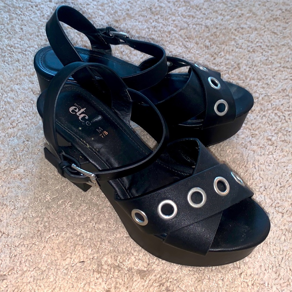Rue21 Platforms